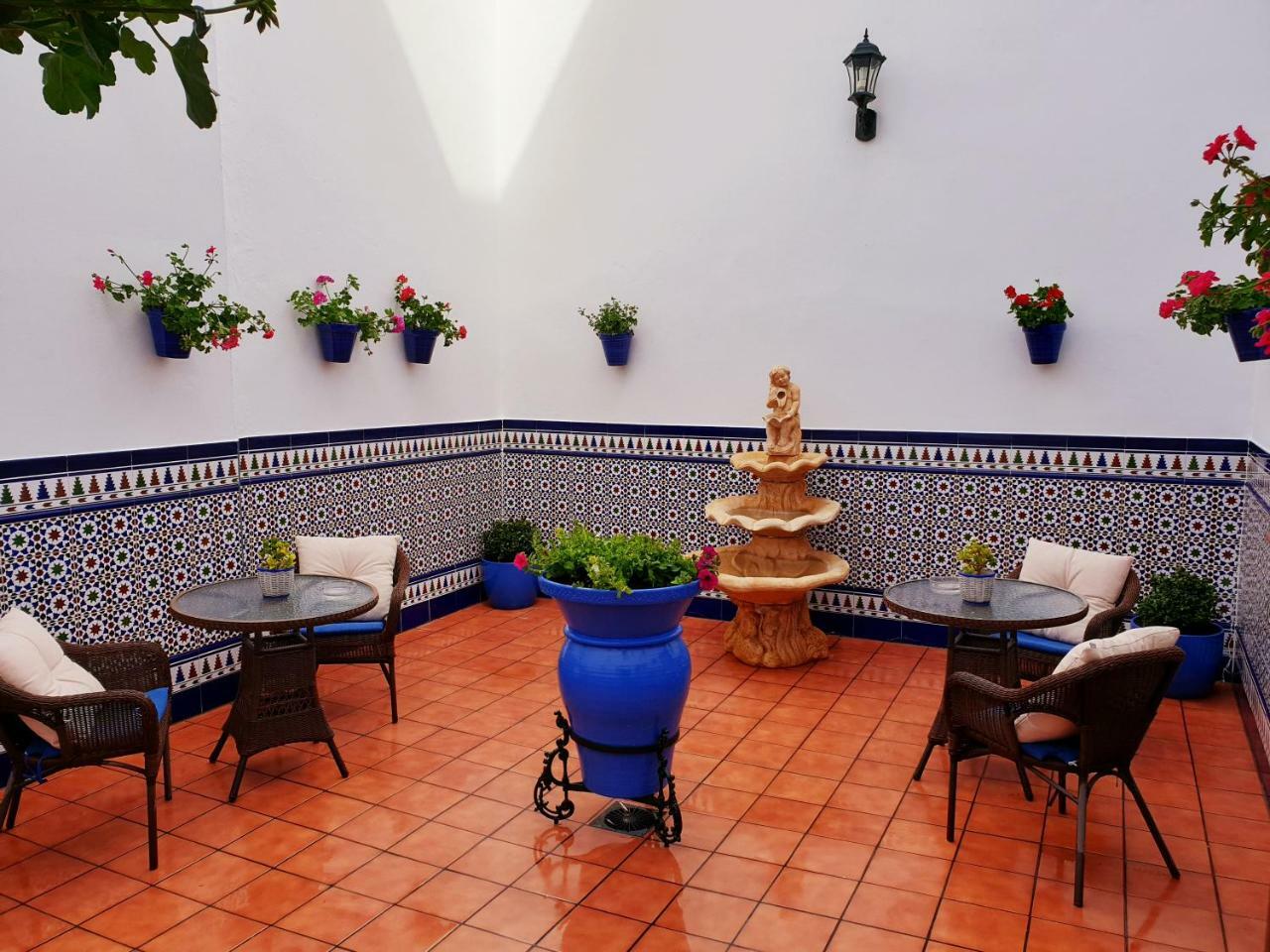 Hostal Bodega Conil De La Frontera Exterior foto